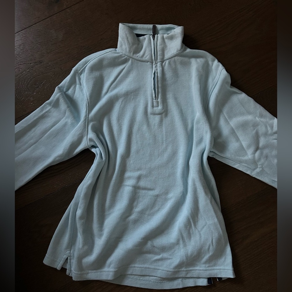 Light blue crewneck zip up🩵